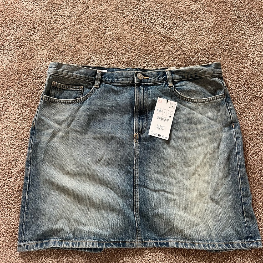 Zara jean skirt!